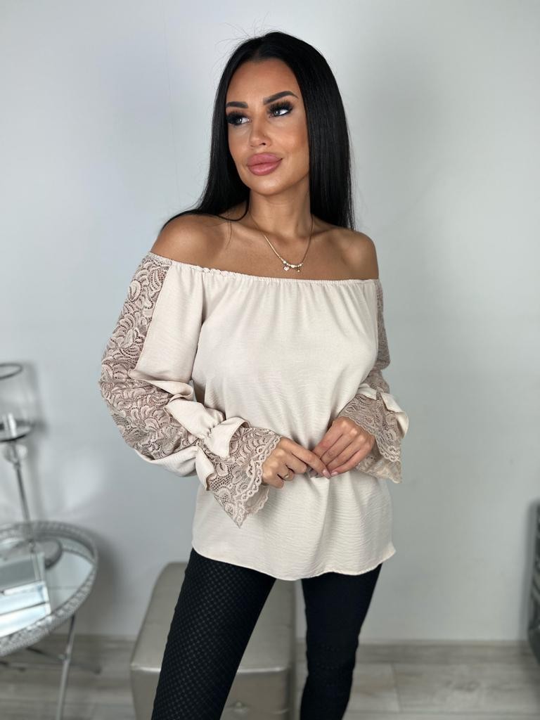 Hiszpanka z koronkową wstawką w rękawach