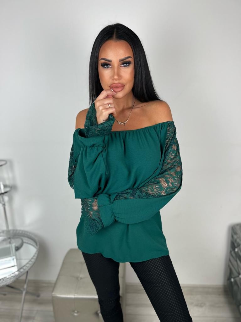 Hiszpanka z koronkową wstawką w rękawach