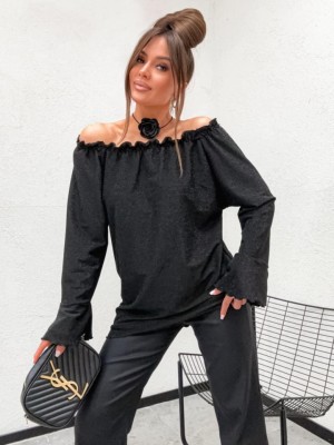 Błyszcząca Hiszpanka z szerokimi rękawami