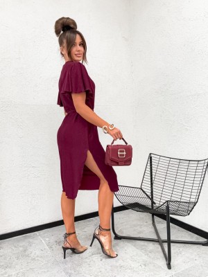 Błyszcząca sukienka z krótkim rękawem