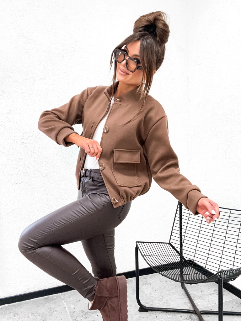 Katana z kieszeniami na guziki